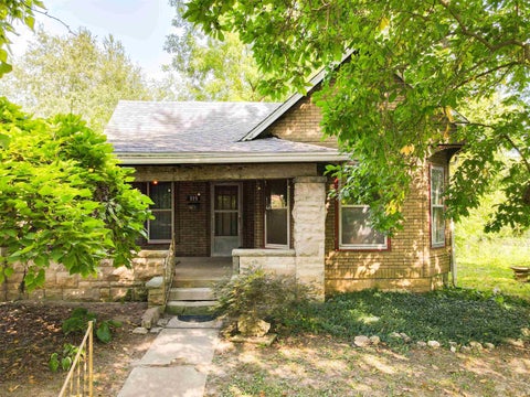 Photo of 325 S Fairview Street, Bloomington, IN 47403 (MLS # 202622281)