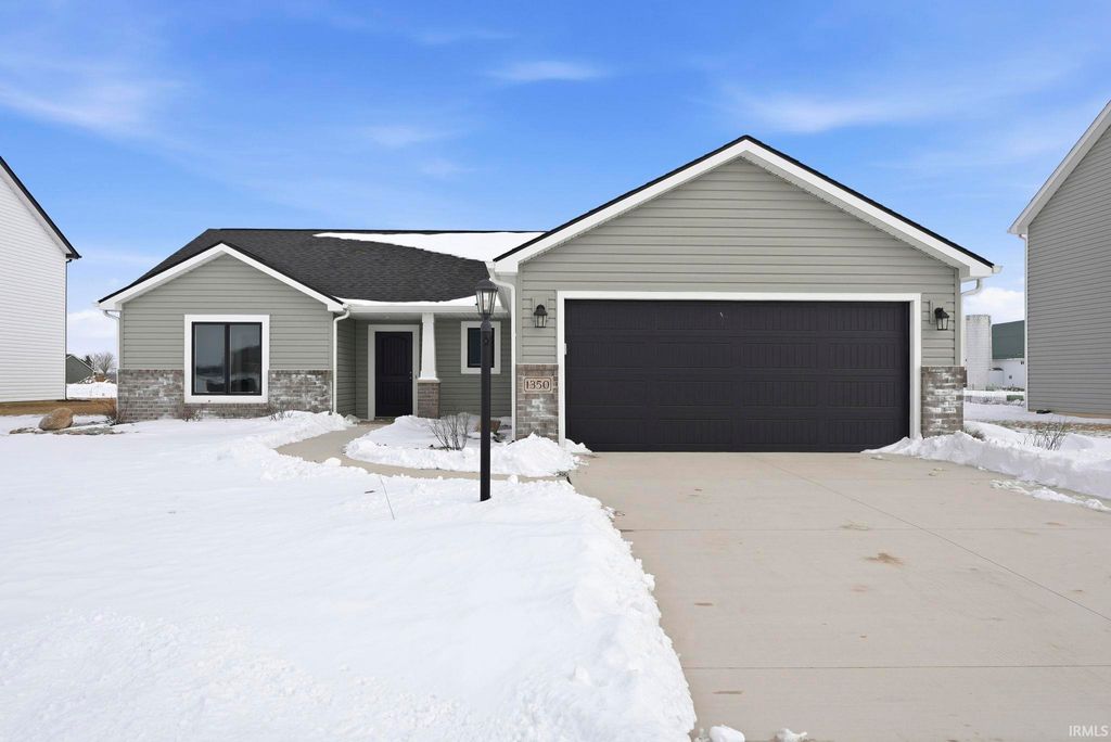 Photo of 1350 Zenos Boulevard, Fort Wayne, IN 46818 (MLS # 202604447)