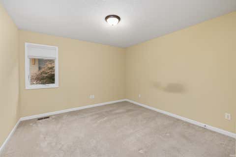 Tiny photo for 9308 Colchester Terrace, Fort Wayne, IN 46825 (MLS # 202633443)