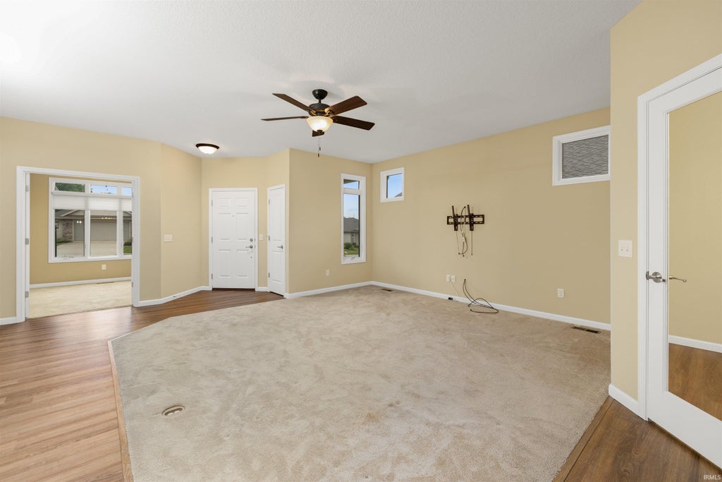 Photo of 9308 Colchester Terrace, Fort Wayne, IN 46825 (MLS # 202633443)