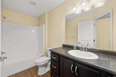 Tiny photo for 9308 Colchester Terrace, Fort Wayne, IN 46825 (MLS # 202633443)