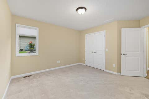 Tiny photo for 9308 Colchester Terrace, Fort Wayne, IN 46825 (MLS # 202633443)