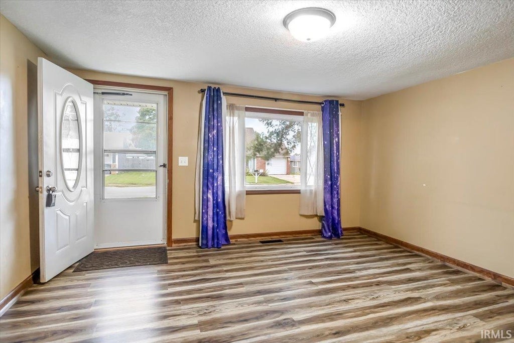 Photo of 1335 Meadow Lane, Portland, IN 47371 (MLS # 202639641)