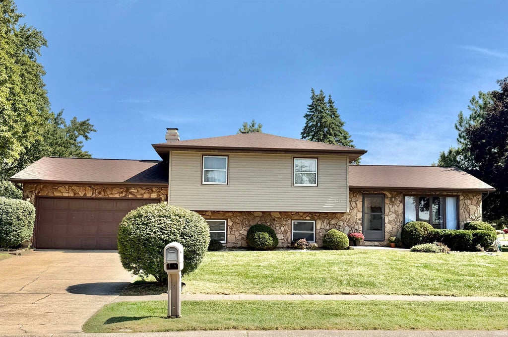 Photo of 7473 Wright Street, Merrillville, IN 46410 (MLS # 202637789)