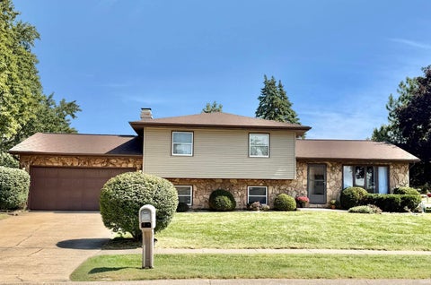 Photo of 7473 Wright Street, Merrillville, IN 46410 (MLS # 202637789)
