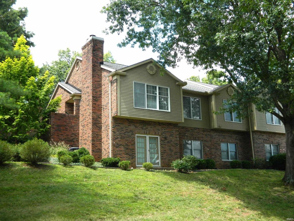 Photo of 2648 E Windermere Woods Drive, Bloomington, IN 47401 (MLS # 202600932)