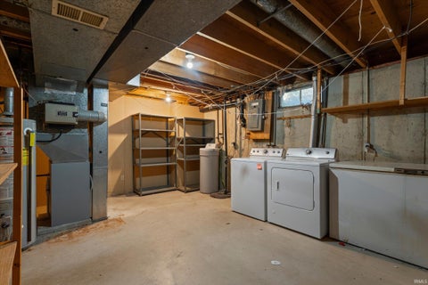 Tiny photo for 51981 Hedge Lane, Granger, IN 46530 (MLS # 202643560)