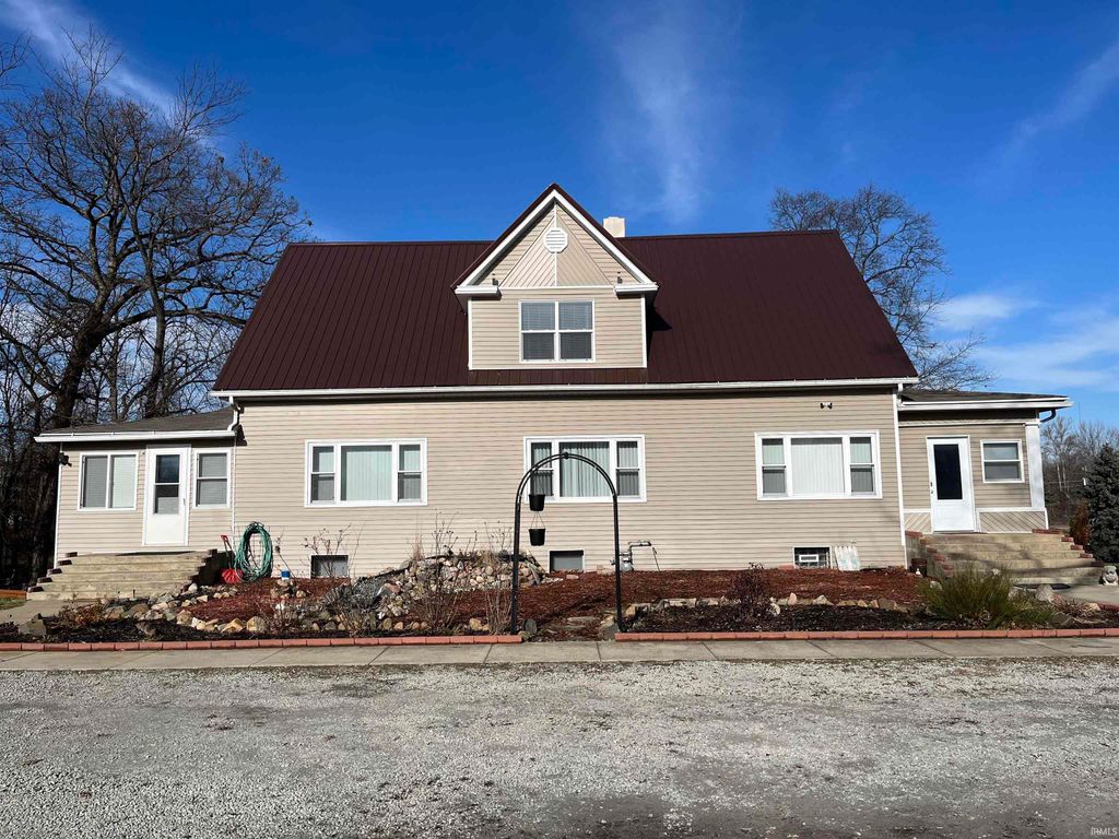 Photo of 410 Westcreek Drive, Warsaw, IN 46580 (MLS # 202601489)