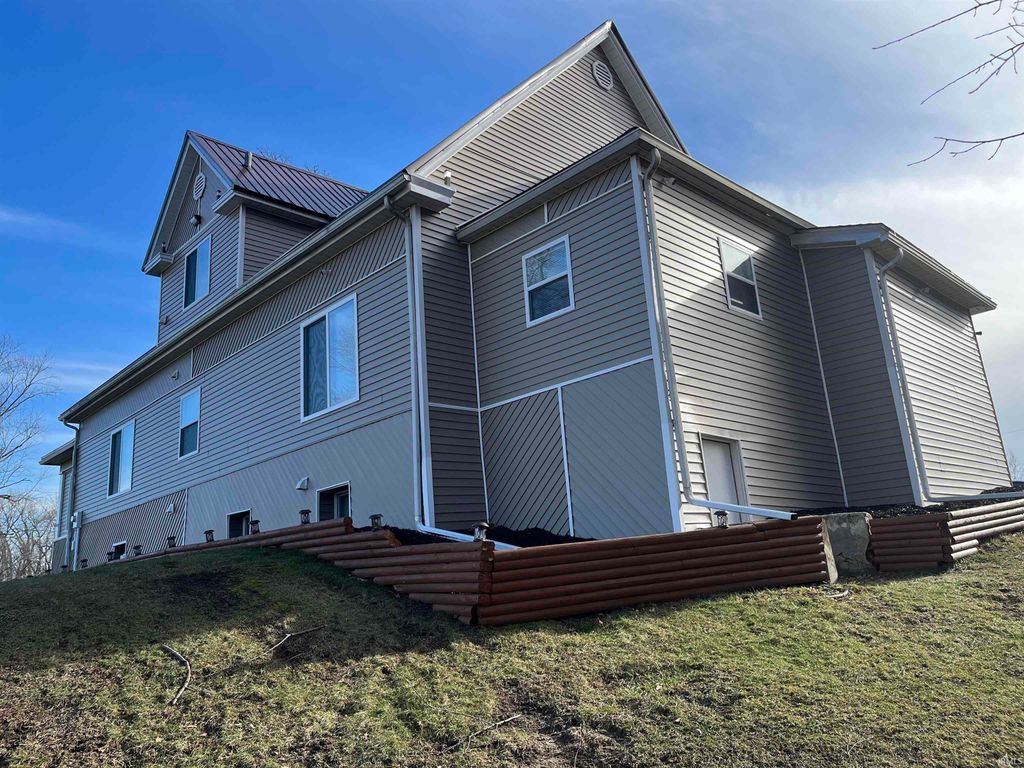 Photo of 410 Westcreek Drive, Warsaw, IN 46580 (MLS # 202601489)