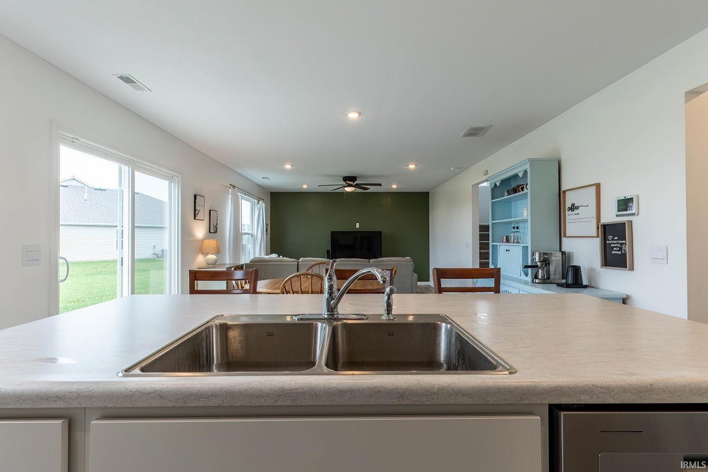 Photo of 4790 Carson Court, Woodburn, IN 46797 (MLS # 202638953)