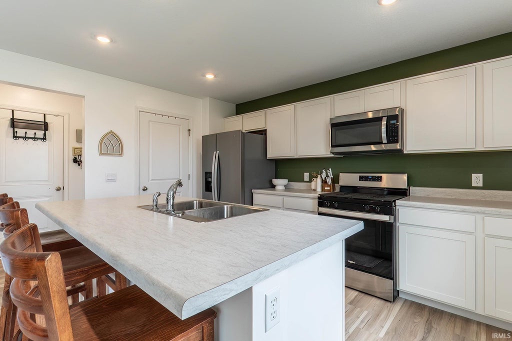 Photo of 4790 Carson Court, Woodburn, IN 46797 (MLS # 202638953)