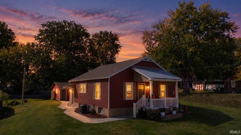 Photo of 231 E Oak Street, Lynnville, IN 47619 (MLS # 202643574)