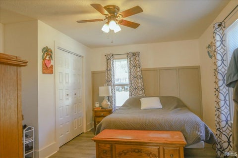 Tiny photo for 231 E Oak Street, Lynnville, IN 47619 (MLS # 202643574)