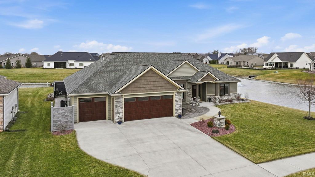 Photo of 13601 Alicante Way, Fort Wayne, IN 46845 (MLS # 202608009)