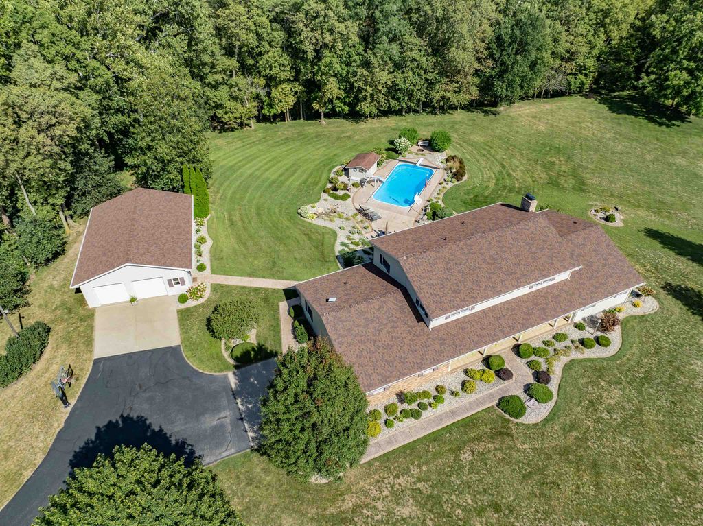 Photo of 14415 N State Rd 13 Road, North Manchester, IN 46962 (MLS # 202608511)