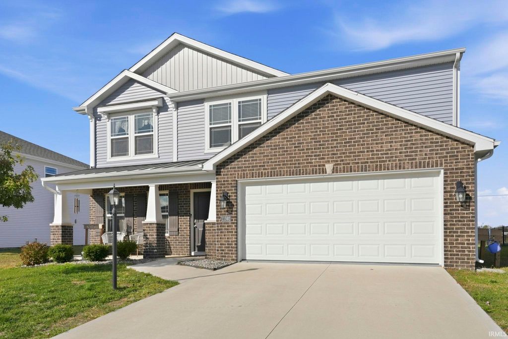 Photo of 11592 Slade Court, Fort Wayne, IN 46818 (MLS # 202615796)