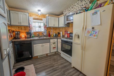 Tiny photo for 7162 E Washburn Drive, Monticello, IN 47960 (MLS # 202548838)