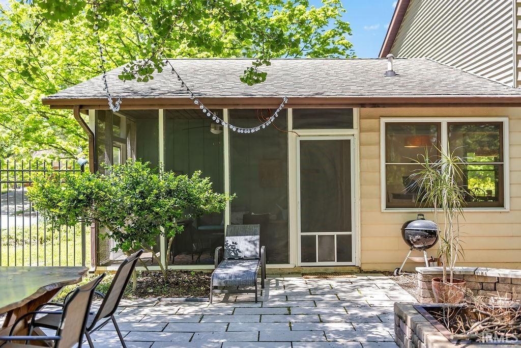 Photo of 1639 S Sycamore Court, Bloomington, IN 47401 (MLS # 202617454)