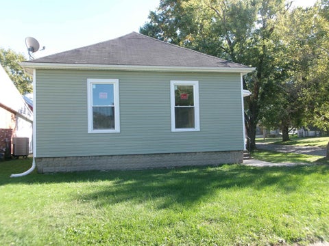 Photo of 451 E 2ND Street, Peru, IN 46970 (MLS # 202642155)