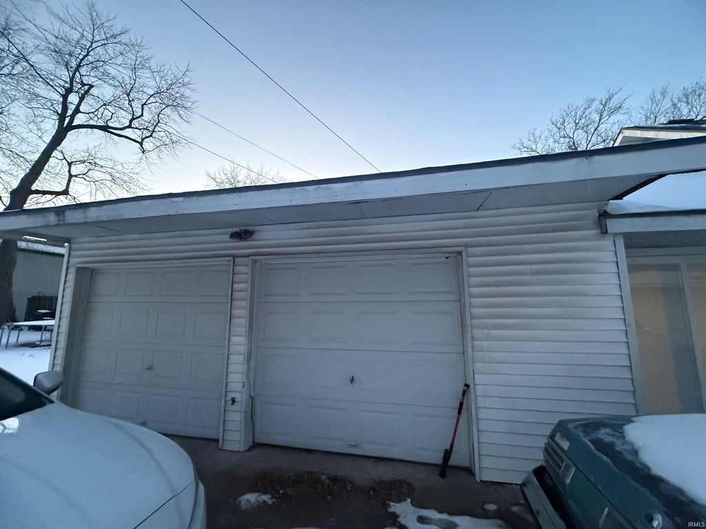 Photo of 1913 Illinois Street, Elkhart, IN 46516 (MLS # 202601898)