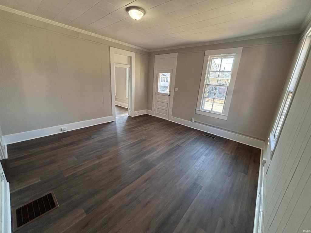 Photo of 1022 Barnett Street, Vincennes, IN 47591 (MLS # 202605463)