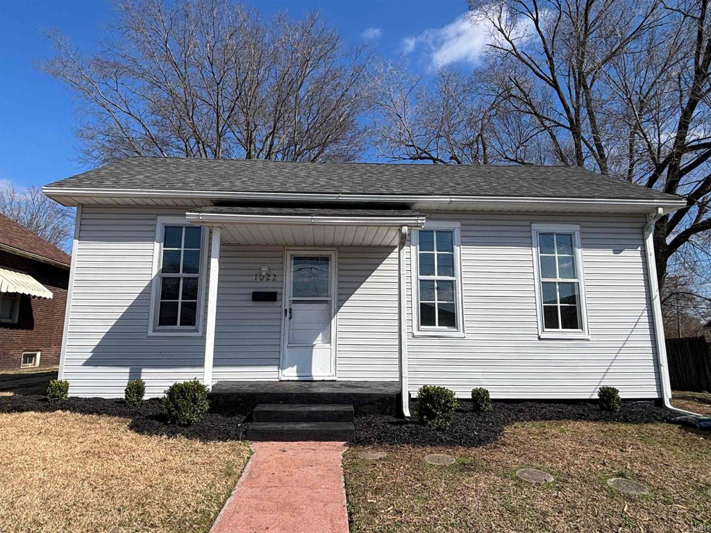 Photo of 1022 Barnett Street, Vincennes, IN 47591 (MLS # 202605463)