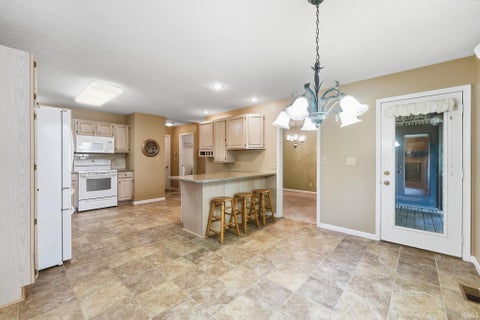 Tiny photo for 5600 W Sun Point Drive, Muncie, IN 47304 (MLS # 202640290)