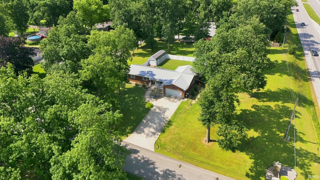 Photo of 9504 Manor Woods Road, Fort Wayne, IN 46804 (MLS # 202629817)