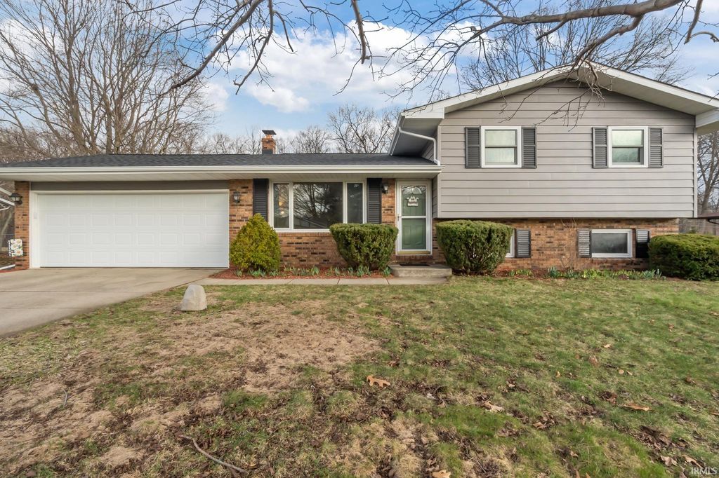 Photo of 21877 Shady Hollow Lane, South Bend, IN 46628 (MLS # 202608108)