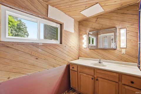 Tiny photo for 2717 E Stalf Road, Columbia City, IN 46725 (MLS # 202621114)