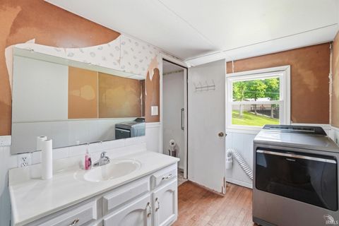 Tiny photo for 2717 E Stalf Road, Columbia City, IN 46725 (MLS # 202621114)