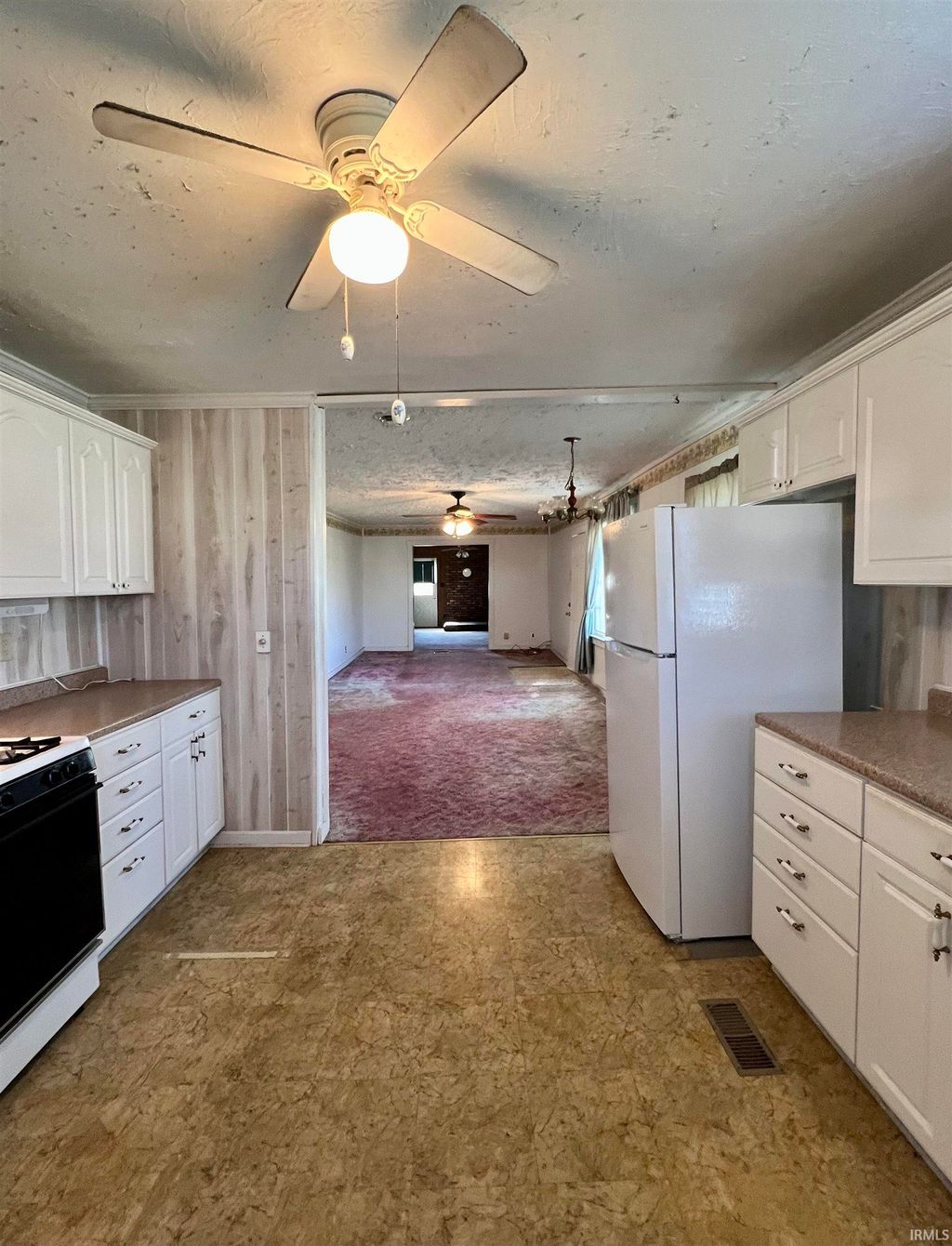 Photo of 324 W GRISSOM Avenue, Mitchell, IN 47446 (MLS # 202610393)