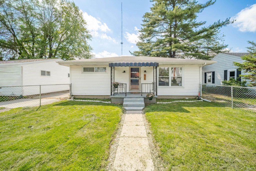 Photo of 3505 S Ebright Street, Muncie, IN 47302 (MLS # 202616219)