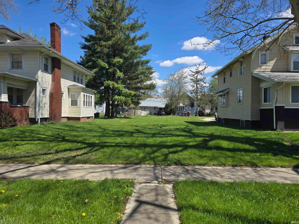 Photo of 2805 S Anthony Boulevard, Fort Wayne, IN 46806 (MLS # 202613985)