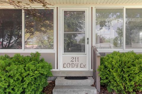 Tiny photo for 211 Lody Lane, Kokomo, IN 46901 (MLS # 202618173)