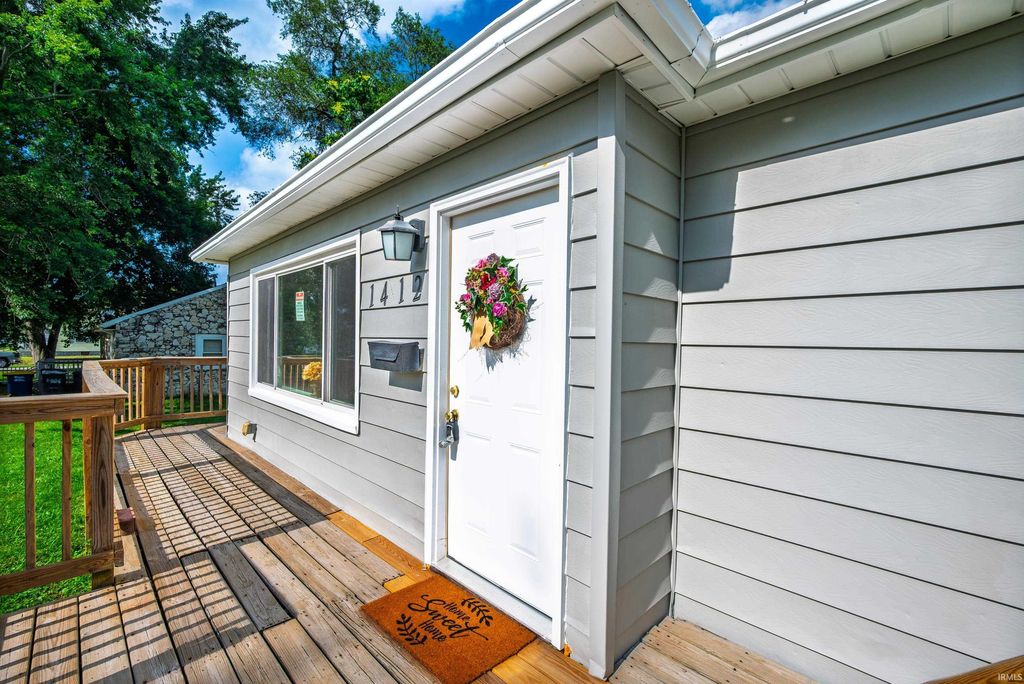 Photo of 1412 S Pershing Drive, Muncie, IN 47302 (MLS # 202627580)