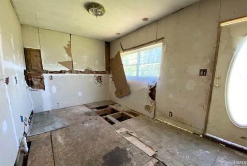Tiny photo for 619 S Maple Street, French Lick, IN 47432 (MLS # 202638827)