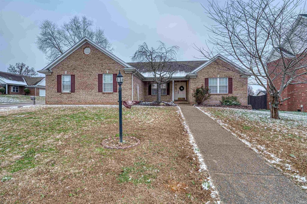 Photo of 3634 Grinell Drive, Evansville, IN 47711 (MLS # 202548160)