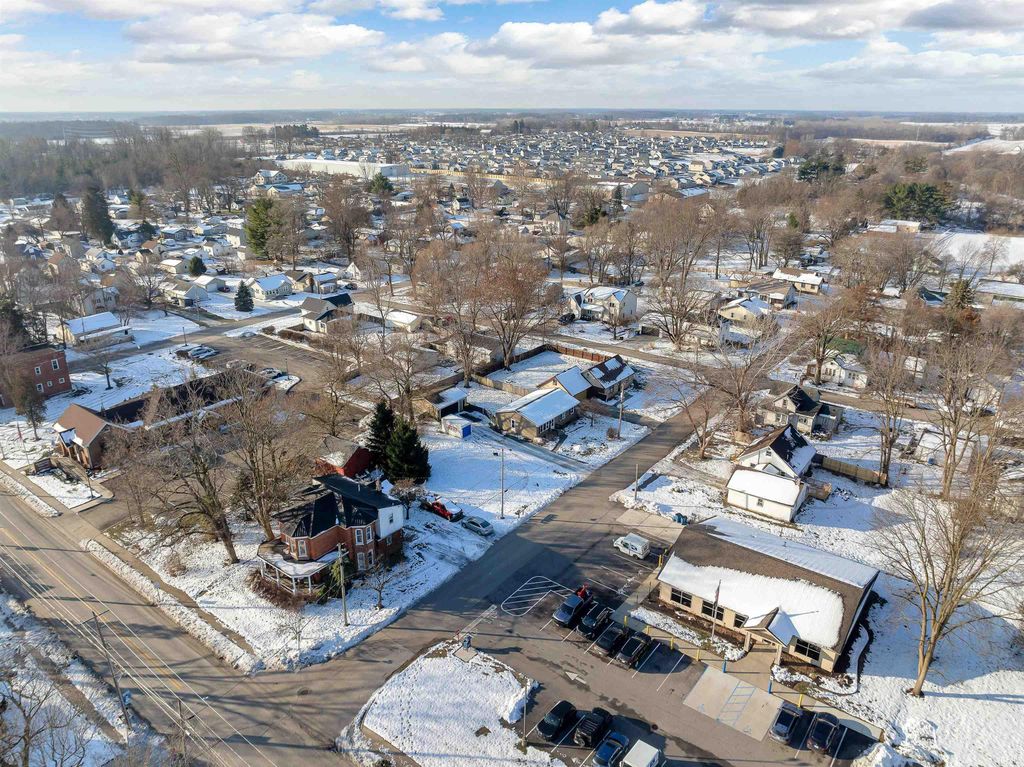 Photo of 2123 Edgerton Street, Huntertown, IN 46748 (MLS # 202548872)