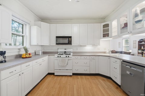 Tiny photo for 1605 Adams Street, Lafayette, IN 47905 (MLS # 202623060)