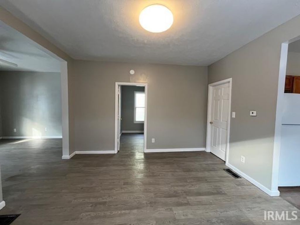 Photo of 418 Studebaker Street, South Bend, IN 46628 (MLS # 202538973)