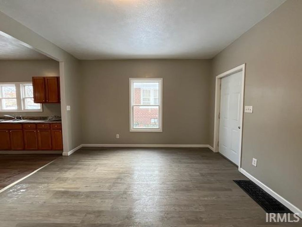 Photo of 418 Studebaker Street, South Bend, IN 46628 (MLS # 202538973)