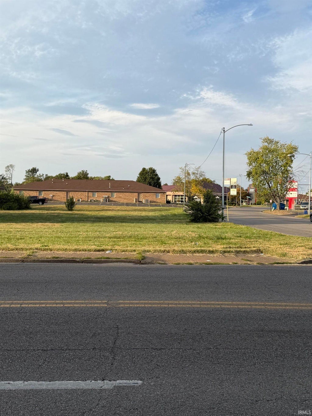 Photo of 4404 Washington Avenue, Evansville, IN 47714 (MLS # 202641538)