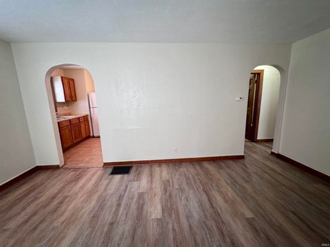 Tiny photo for 816 E Dixon Street, Kokomo, IN 46901 (MLS # 202540675)