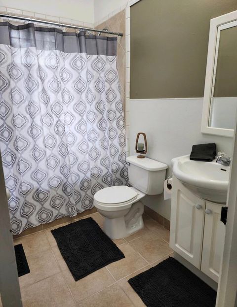 Tiny photo for 226 Lafontaine Street, Huntington, IN 46750 (MLS # 202618570)