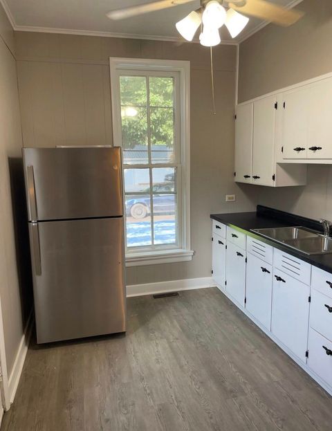 Tiny photo for 226 Lafontaine Street, Huntington, IN 46750 (MLS # 202618570)