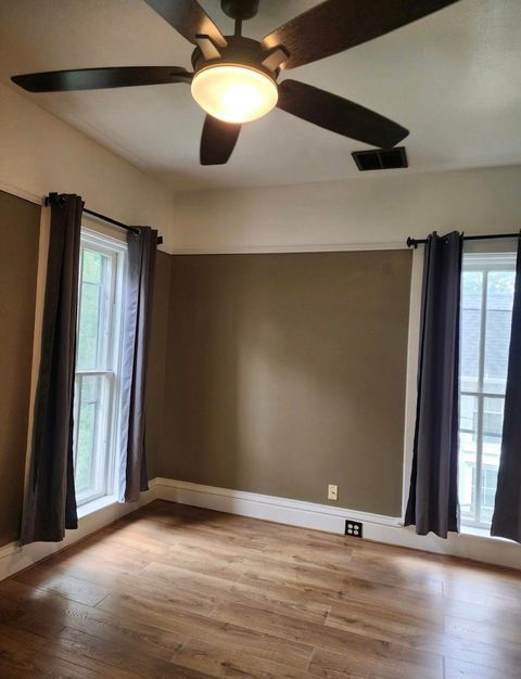 Tiny photo for 226 Lafontaine Street, Huntington, IN 46750 (MLS # 202618570)