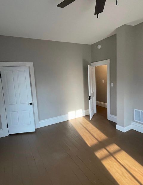 Tiny photo for 226 Lafontaine Street, Huntington, IN 46750 (MLS # 202618570)