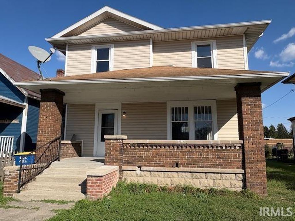 Photo of 304 N Hackley Street, Muncie, IN 47305 (MLS # 202540647)