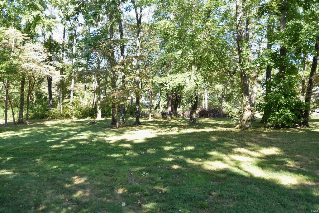 Photo of 144 Quail Crossing Drive, Boonville, IN 47601 (MLS # 202540391)